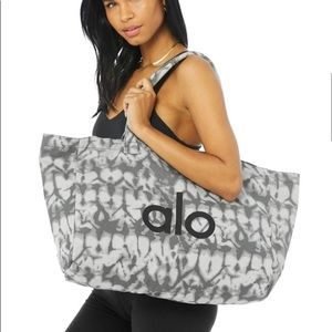 COPY - ALO Yoga Shopper Tote bag. Gray Tie dye. New in plastic bag. NWT